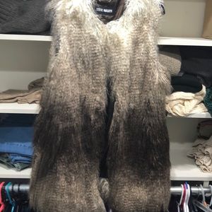 Gorgeous Faux Fur vest Steve Madden Ombré